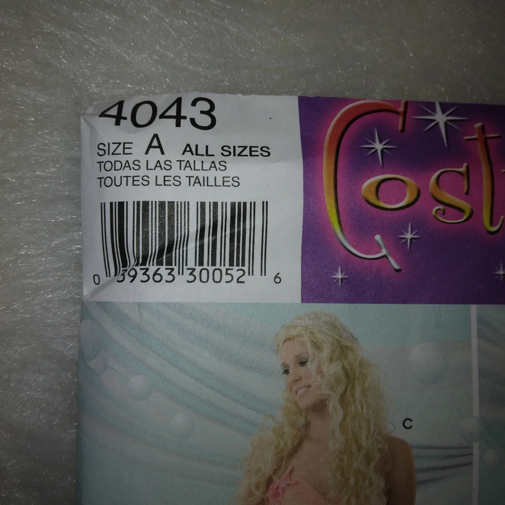 SIMPLICITY 4043 Mermaid Costume, includes child girls and Misses sizes